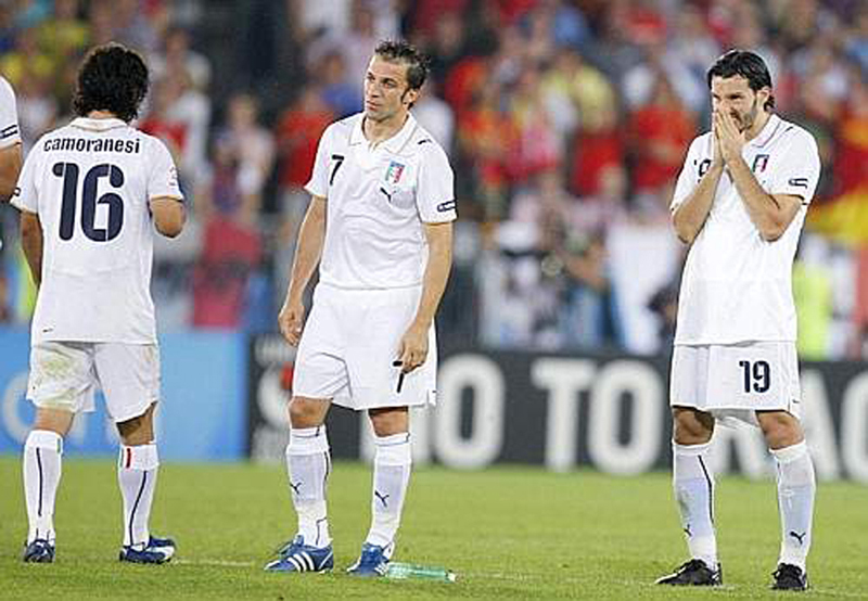 Euro 2008 (47).jpg - Italy's Mauro Camoranesi, Alessandro Del Piero and Gianluca Zambrotta, from left, react after the quarterfinal match between Spain and Italy in Vienna, Austria, Sunday, June 22, 2008, at the Euro 2008 European Soccer Championships in Austria and Switzerland. Spain defeated Italy 4-2 on penalties, following a 0-0 draw.